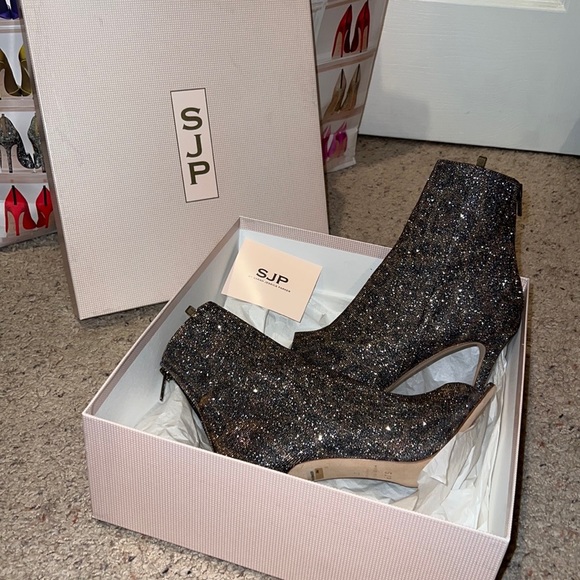 Sarah Jessica Parker bootie - Picture 3 of 5